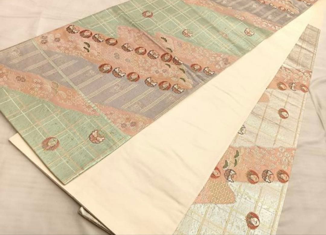 振袖フルセット6点サイズM〜Ｌ駒刺繍　花蝶文　暈し染め　金彩　正絹