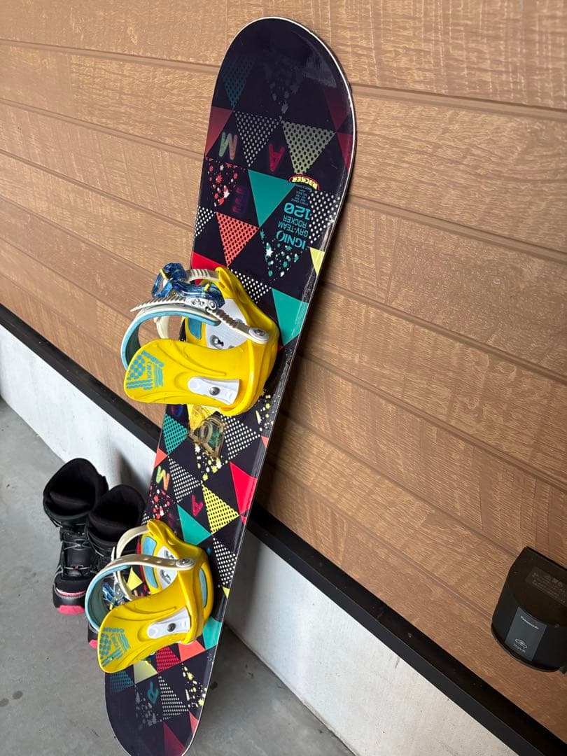 子供用スノーボード3点セット板120ブーツ22.5cmジュニアスノーボードセット