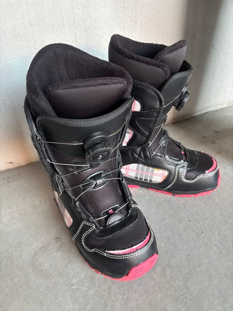 子供用スノーボード3点セット板120ブーツ22.5cmジュニアスノーボードセット