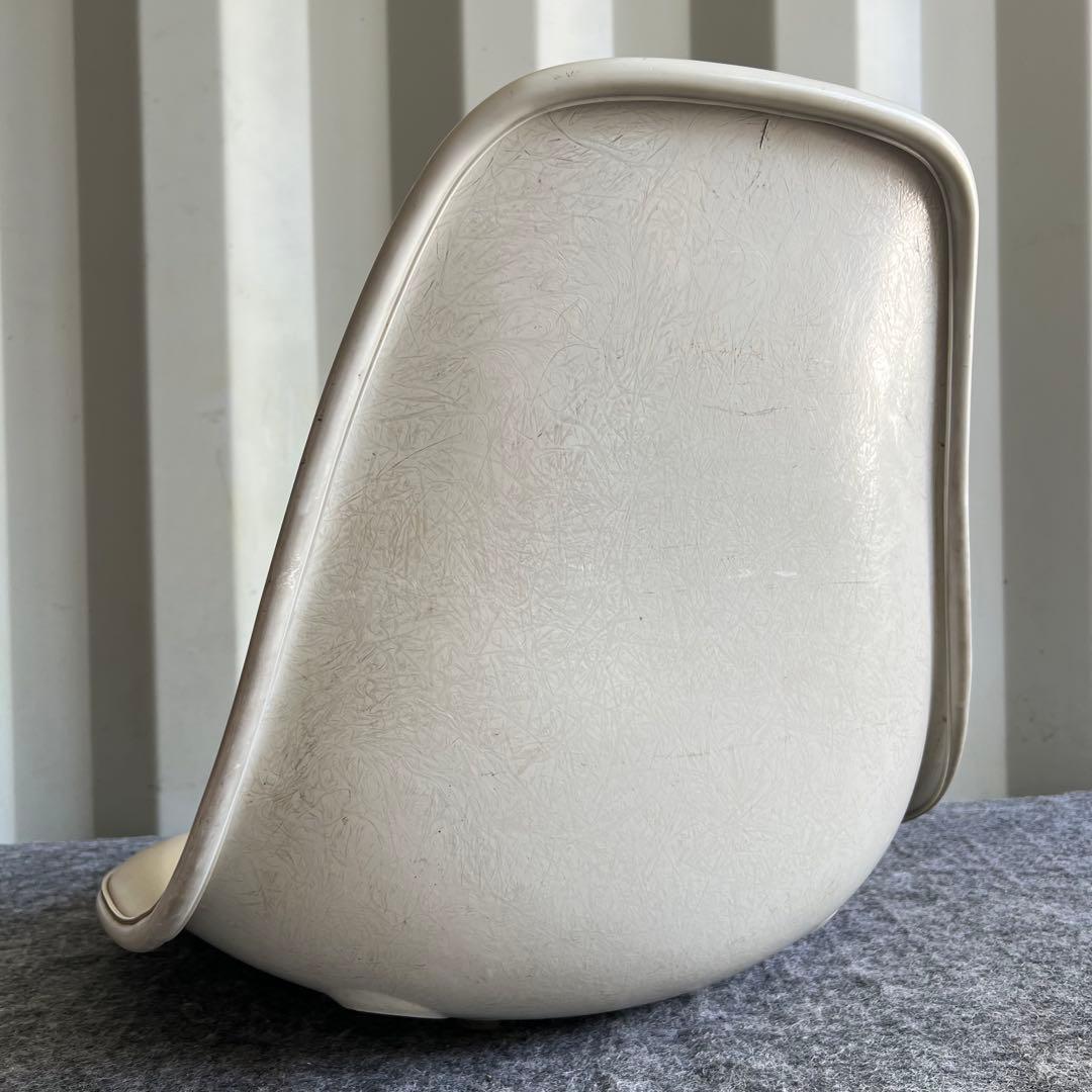 D77激安早い者勝ち✨　ハーマンミラー　イームズ　スタッキングベース　新生活✨