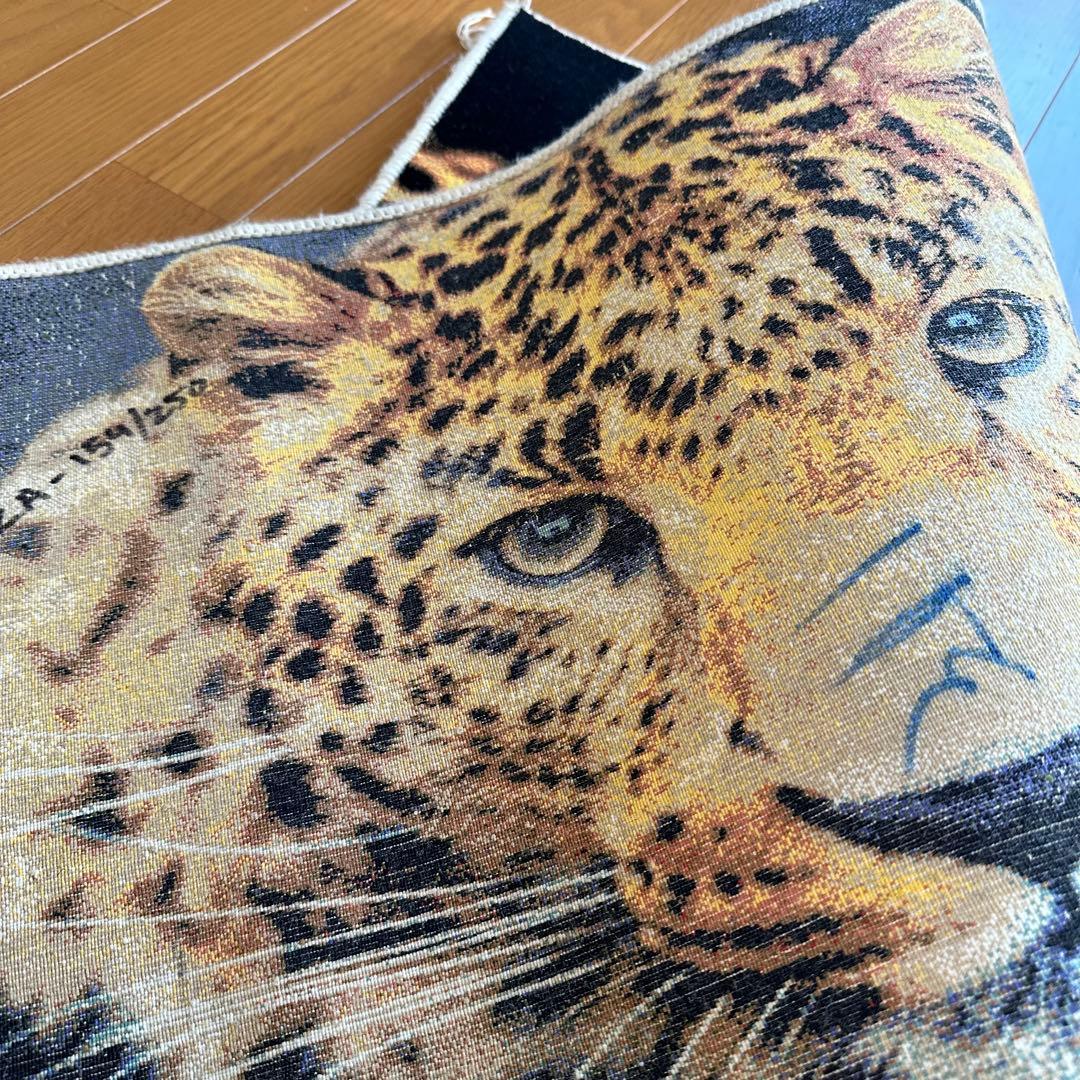 【新品未使用】絵画風絨毯　カーペット　玄関用　虎　玄関　廊下　絵画　イラン