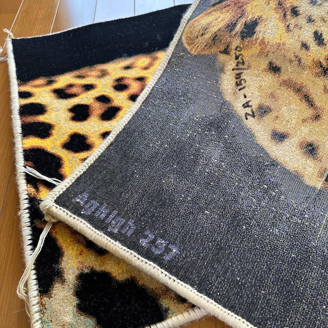 【新品未使用】絵画風絨毯　カーペット　玄関用　虎　玄関　廊下　絵画　イラン