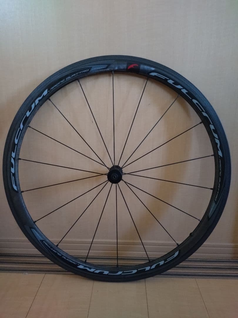 フルクラム レーシングクアトロカーボン