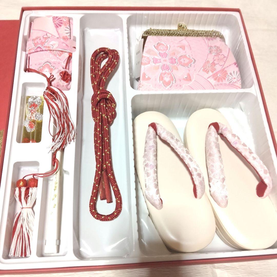 正絹☆本総絞り☆枝梅を背景に貝桶や貝合わせが雅な趣を漂わせる7歳七五三向け祝い着