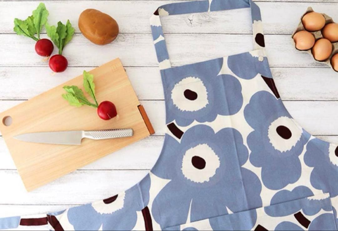 【新品未使用＆人気完売品】マリメッコ　marimekko エプロン　ウニッコ