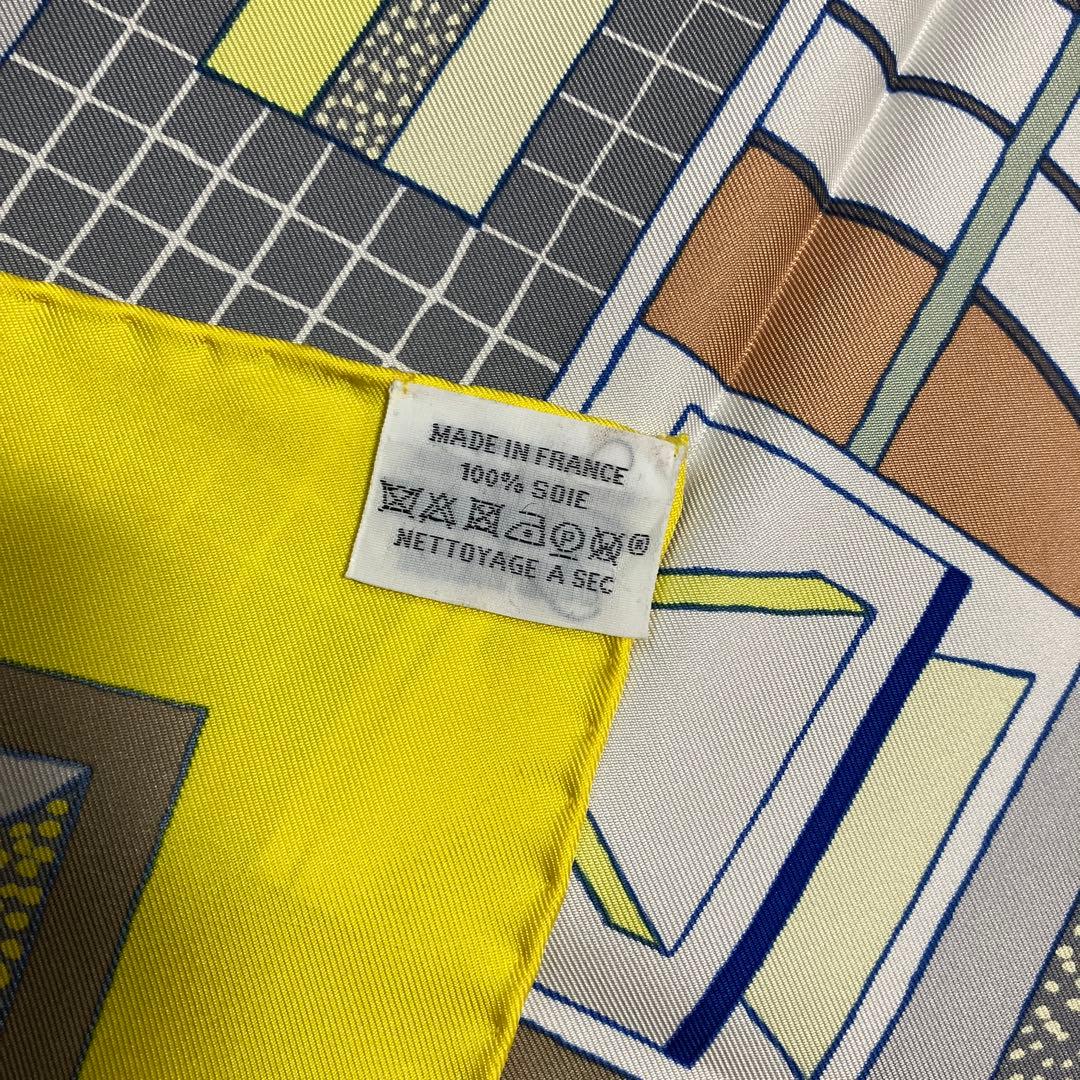 エルメス　スカーフ 90cm ソルド品　「ガーデンオブシェイプ」柄