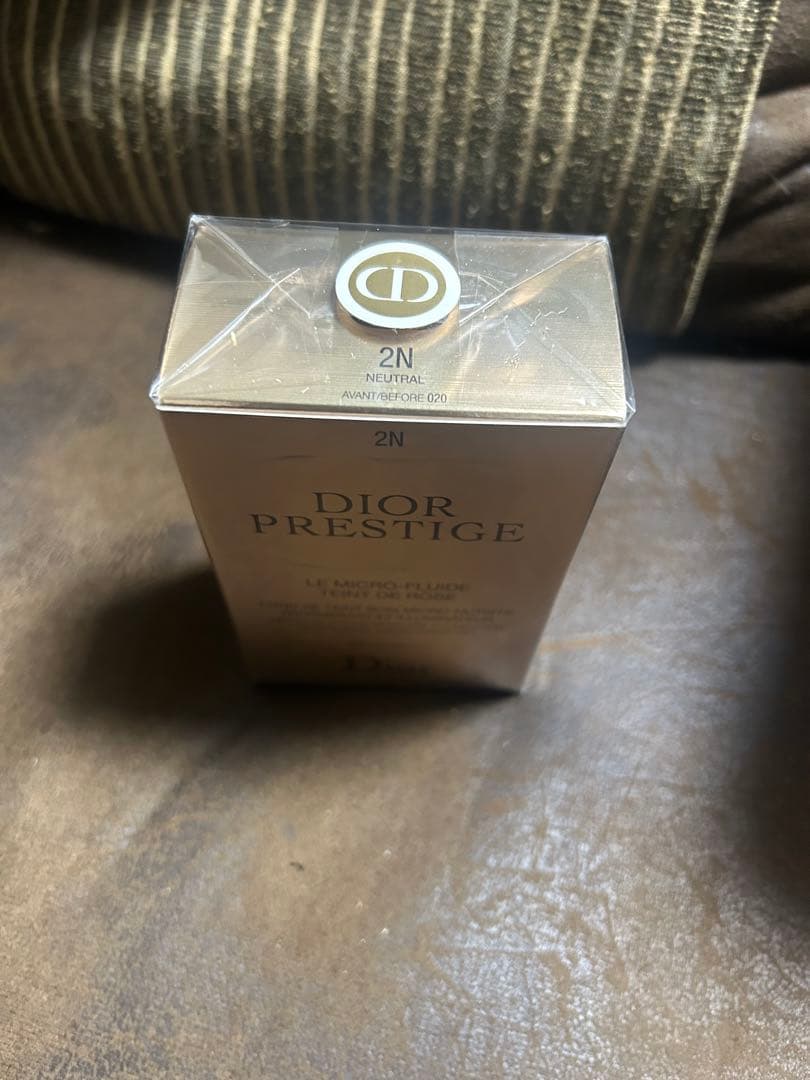 Dior プレステージ ル フルイド タンドゥ ローズ 30ml