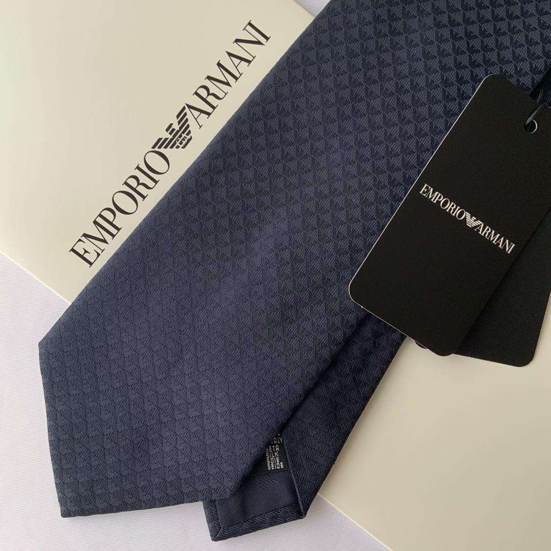 純正ケース無し　新品　エンポリオ アルマーニ　ネクタイ　9A　ネイビー