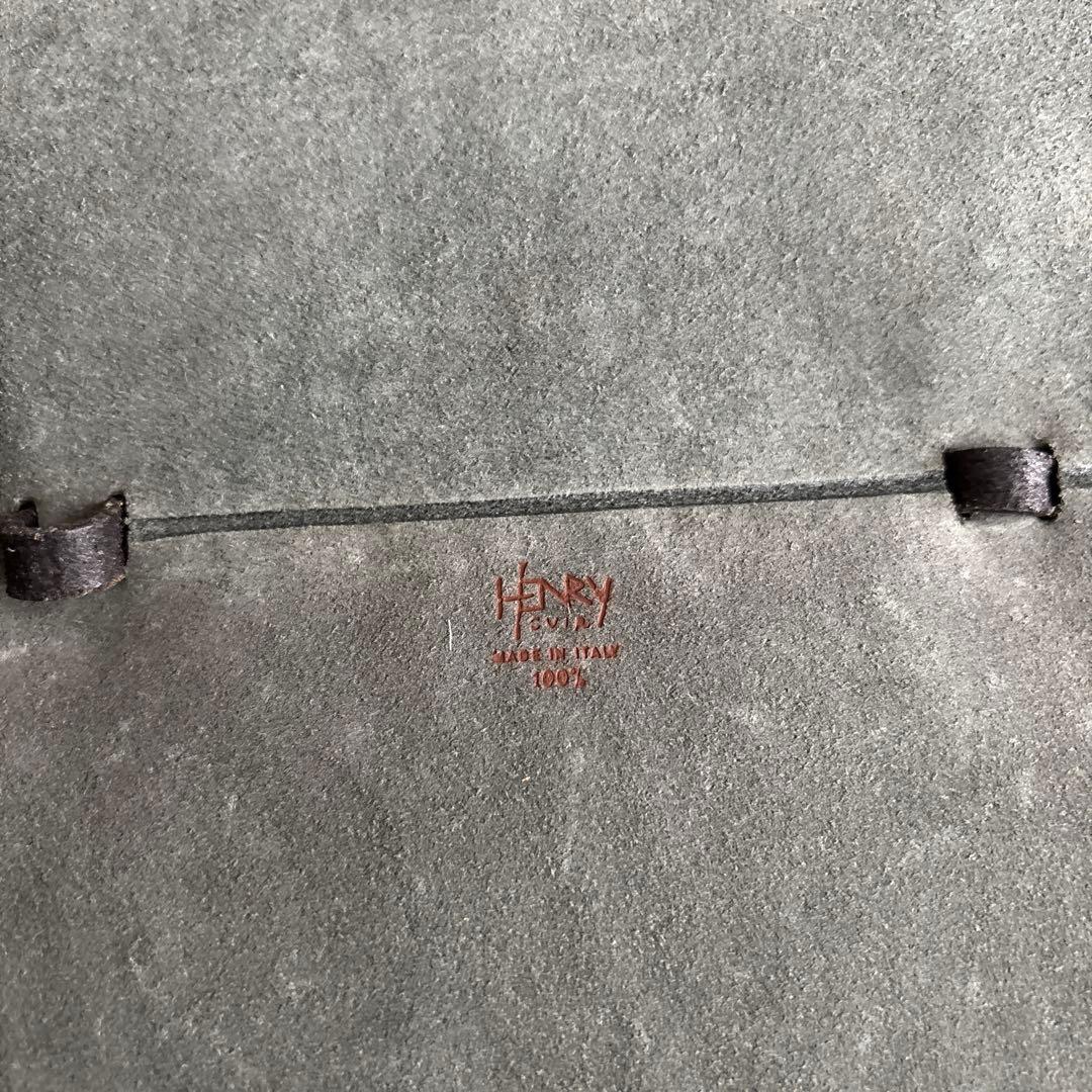 アンリクイール書類入れ