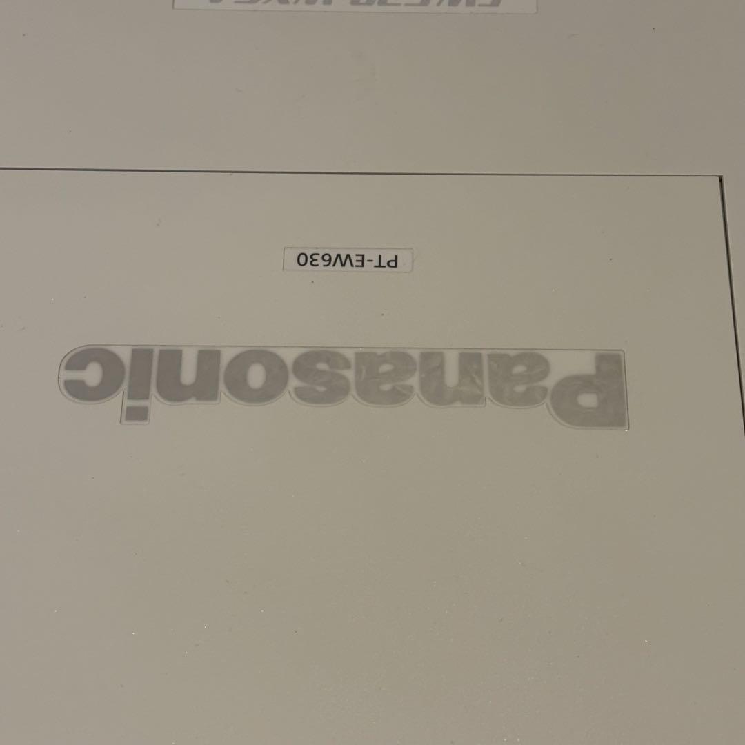 良品 Panasonic パナソニック EW630プロジェクター使用1800h