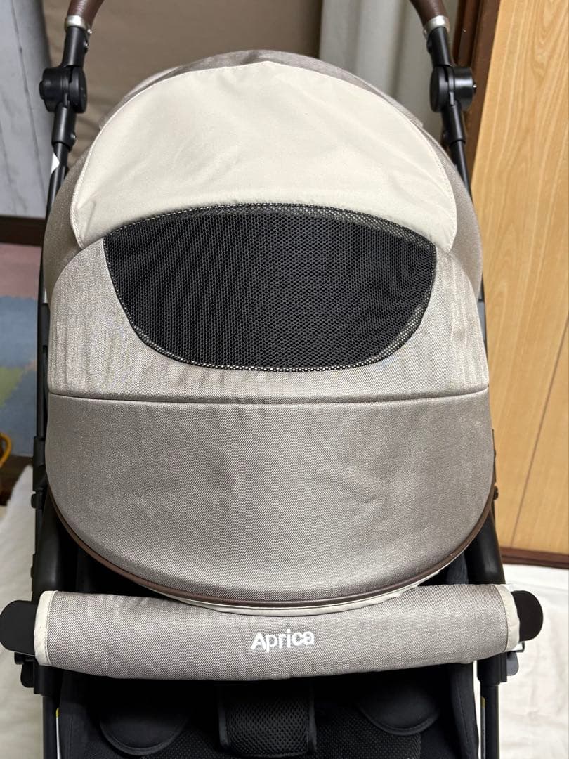 2024年発売 アップリカ ベビーカー ラクーナクッションフリープラス AC
