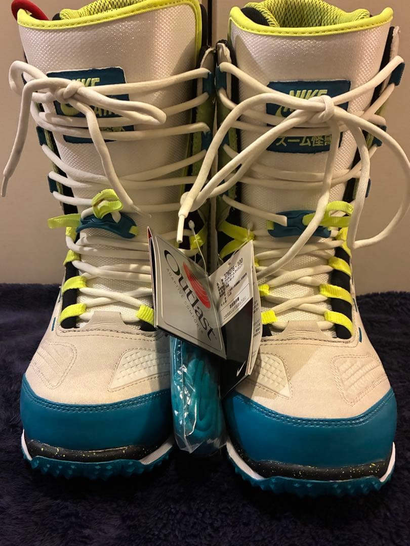 美品NIKE ズーム怪獣 スノーブーツ 25.5 BURTON MERRELL