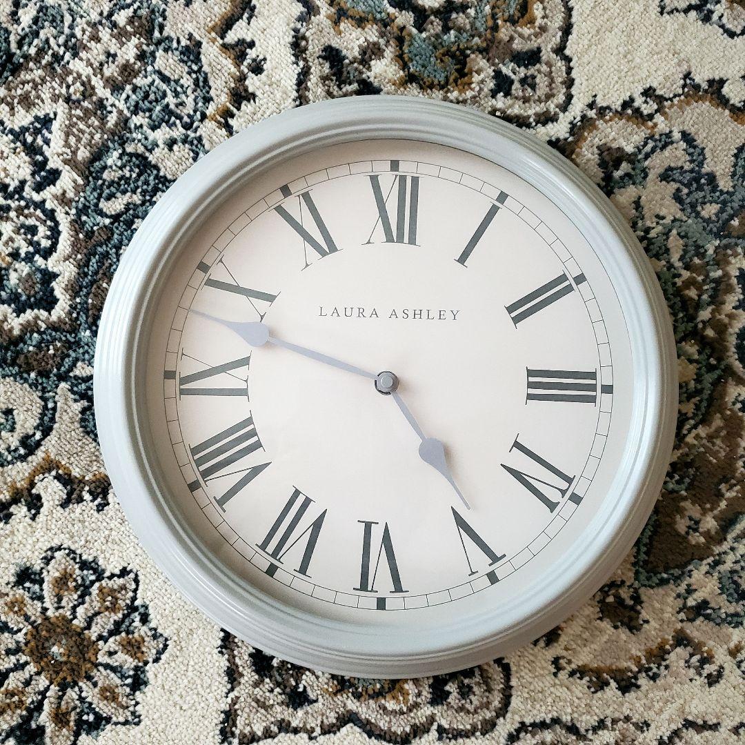 LAURA ASHLEY♡グレーの掛け時計