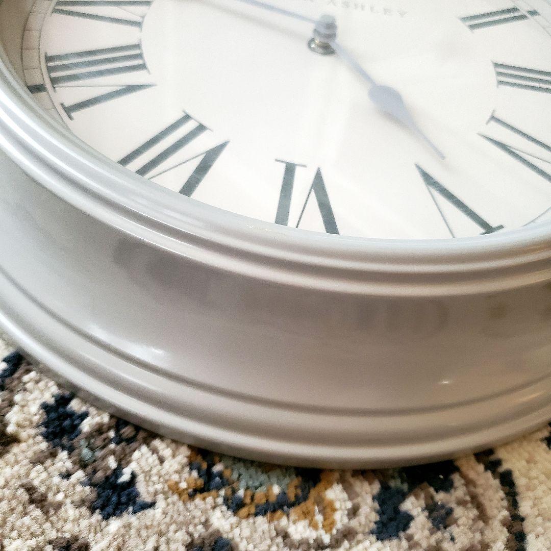 LAURA ASHLEY♡グレーの掛け時計