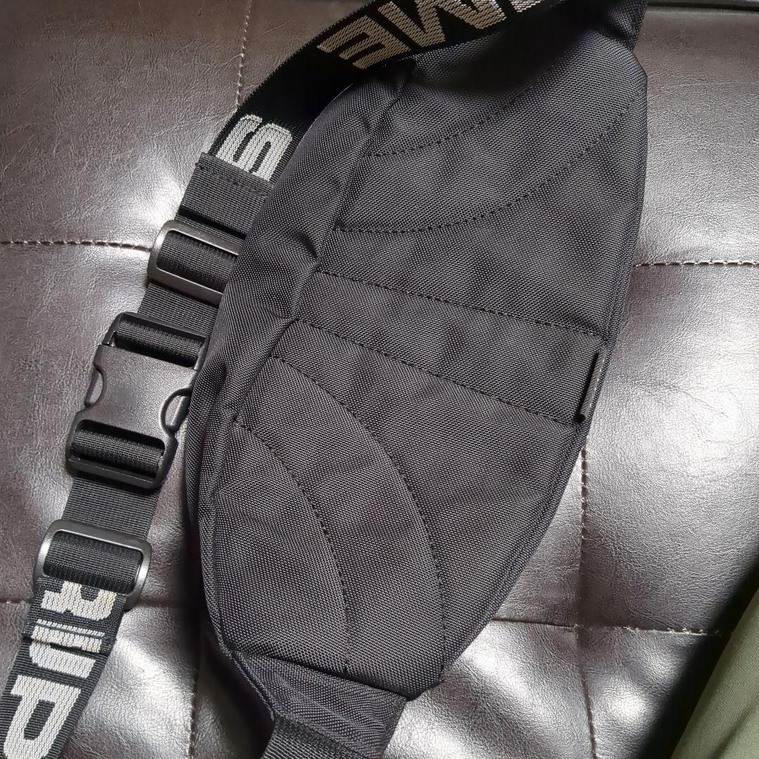 SUPREME　ボディバッグ　ウエストポーチ　ブラック