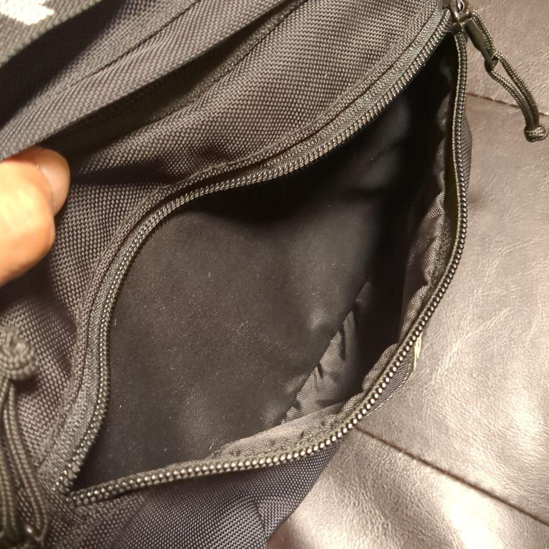 SUPREME　ボディバッグ　ウエストポーチ　ブラック