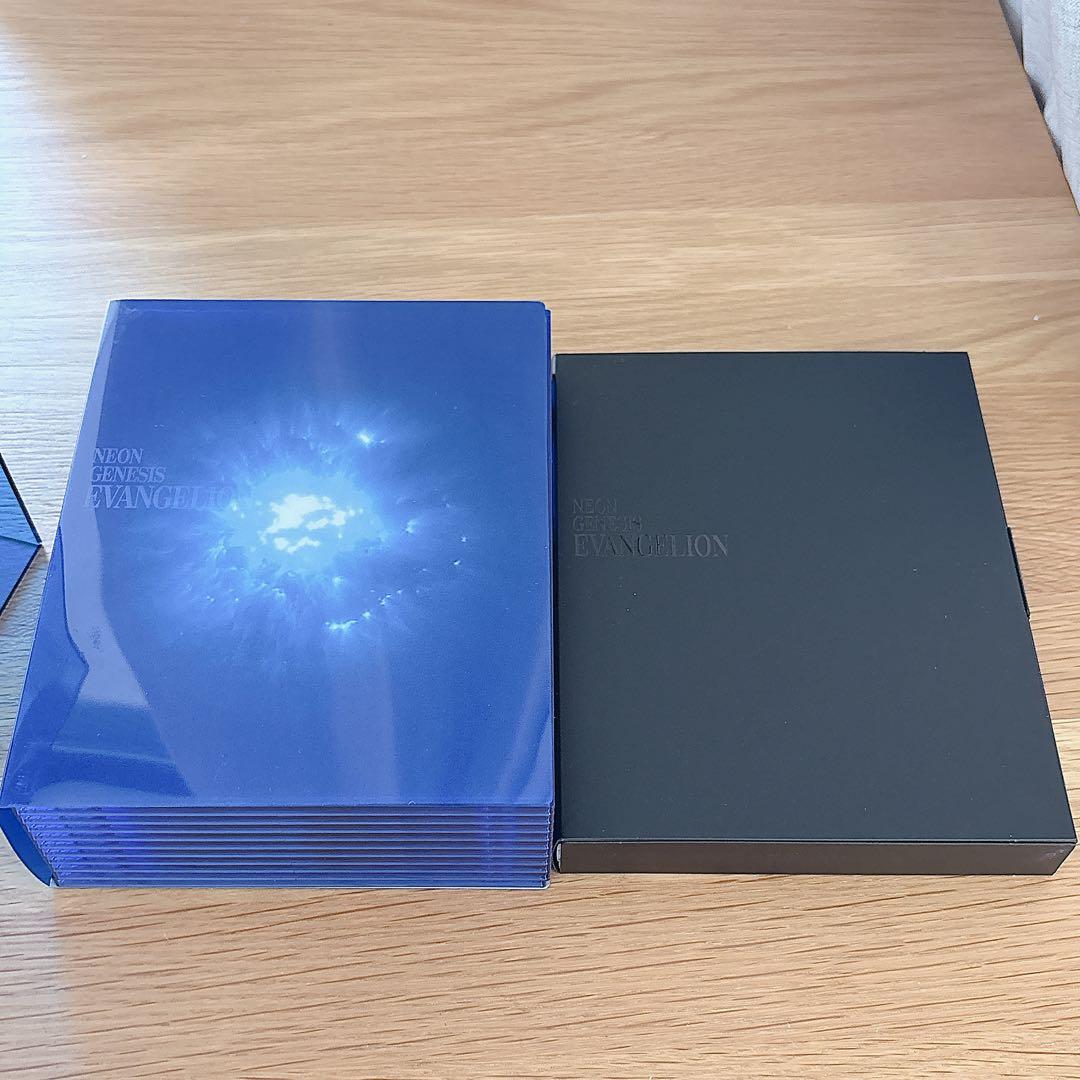 新世紀エヴァンゲリオン Blu-ray BOX〈期間限定生産・10枚組〉