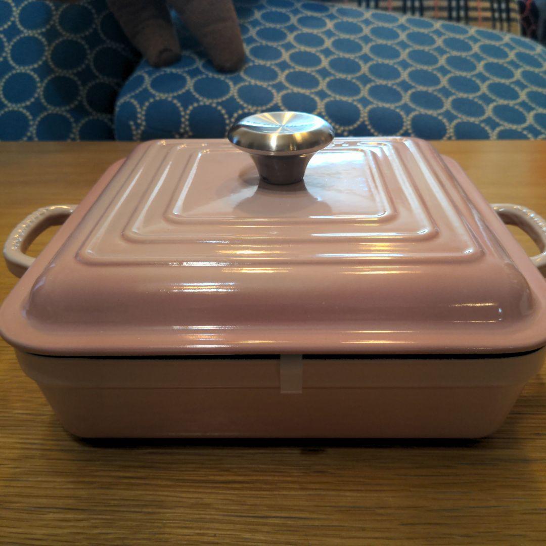 (極美)LE CREUSET　シグニチャー ココット スクエア シフォンピンク