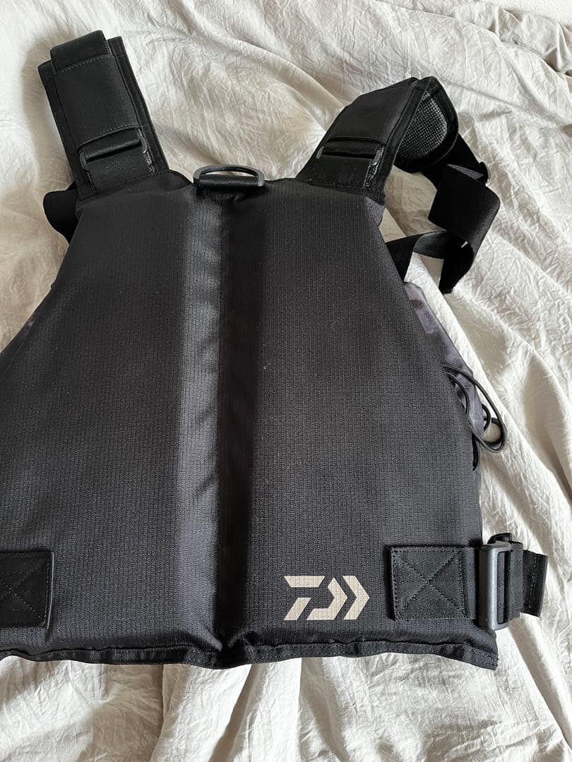 Daiwa フィッシングベスト ブラック 74N あり