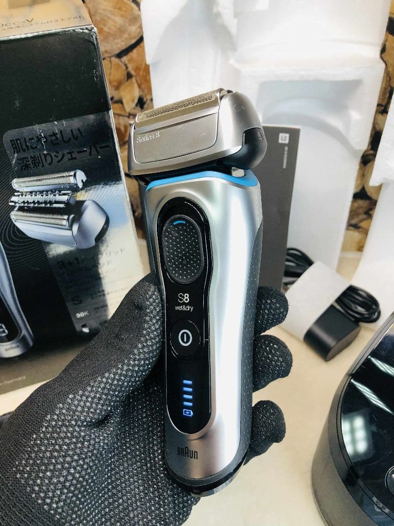 【こいちー】BRAUN Series 8 8390cc-Vブラウン
