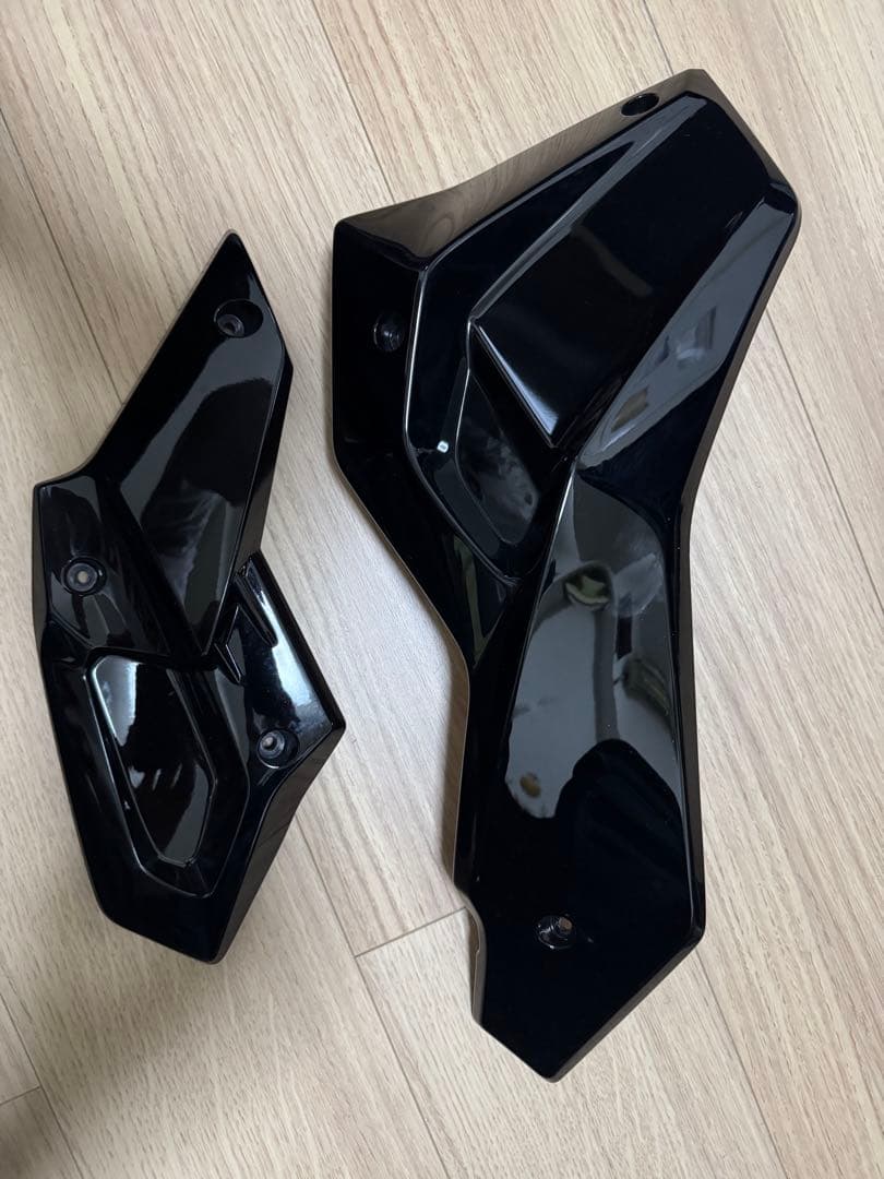 ZH2 純正アンダーカウル　バイク用黒色プラスチックカウルパーツ