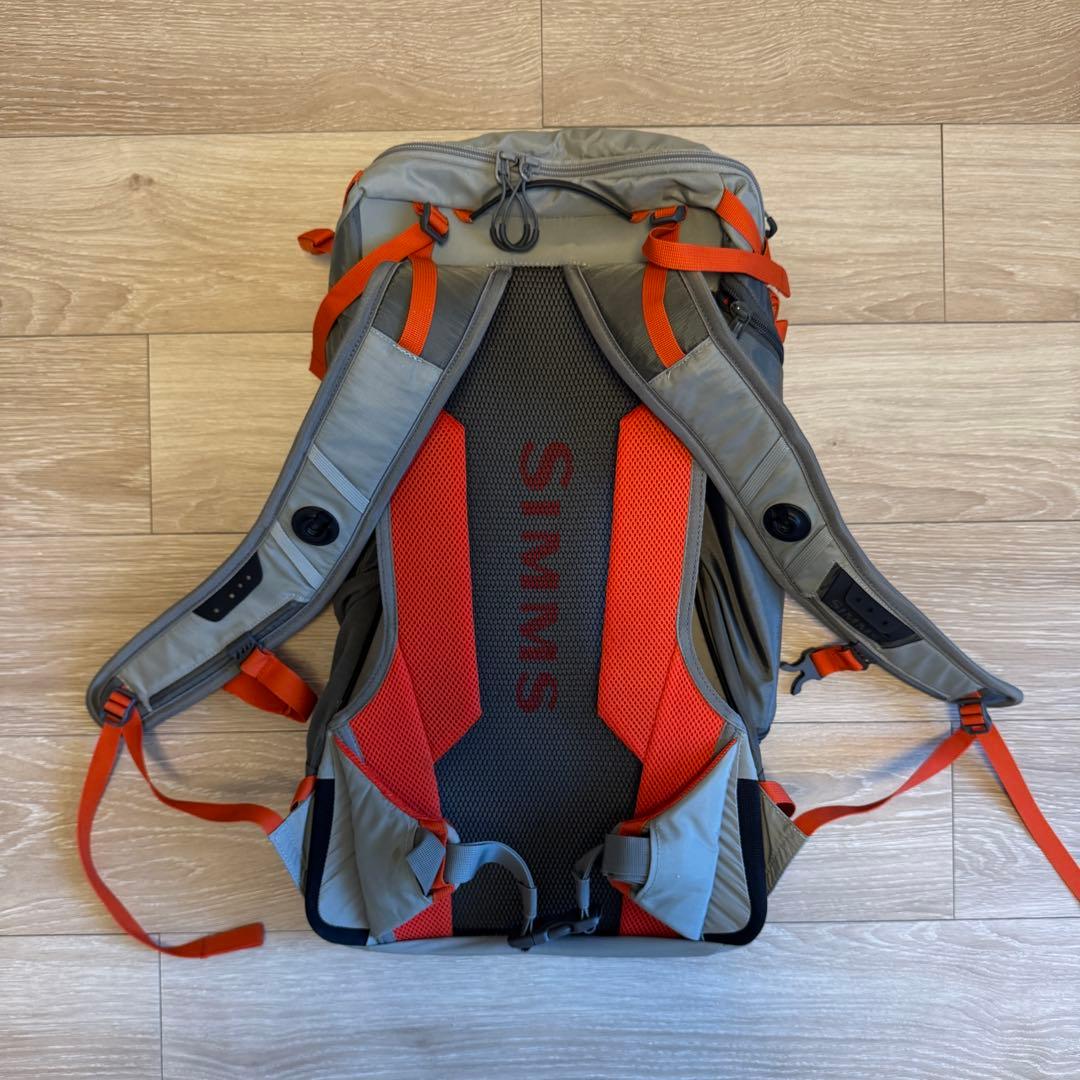 SIMMS シムス★フィッシングバックパック グレー