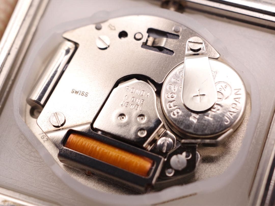 新品電池交換 Burberry 腕時計 クォーツ 純正ベルト 477