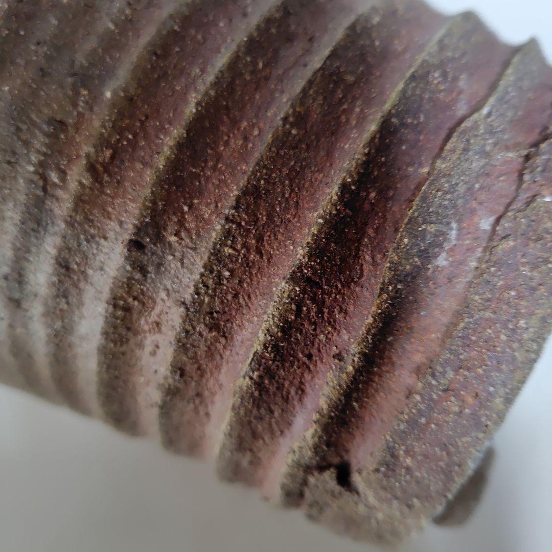 年代物、古い古鉢です。簡単に入手出来ません。実際に使用せず、鑑賞用