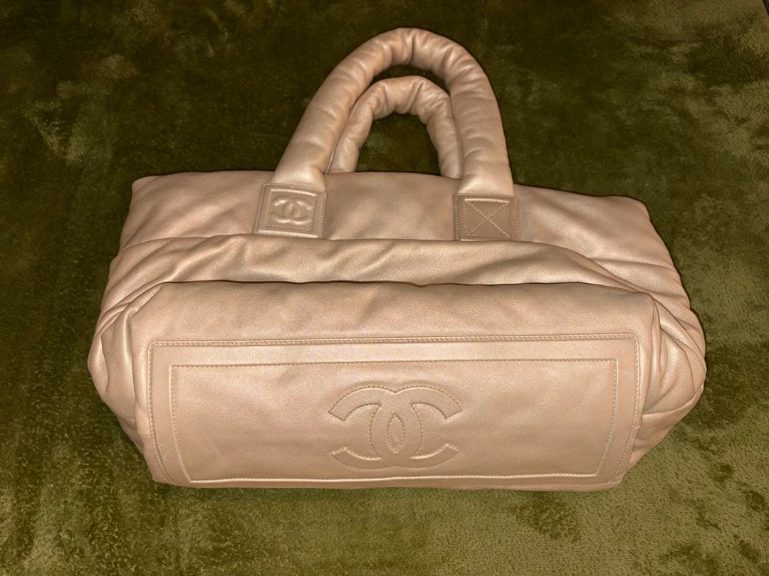 週末限定セール！2万円引き！未使用CHANEL コココクーン　ベージュ ゴールド