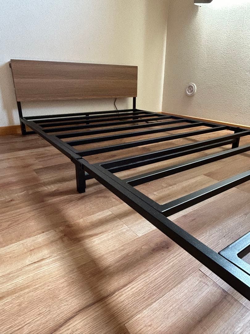シングルベッドフレーム コンセント付き