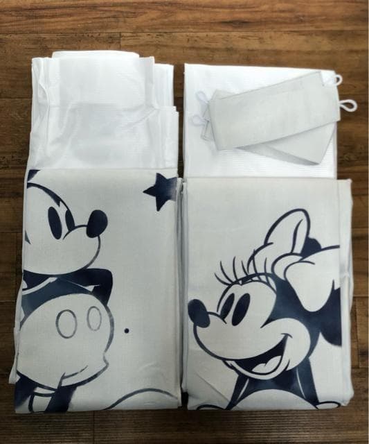 新品☆幅100×丈200cmミッキー＆ミニー♪遮光カーテン＆レース〇G456