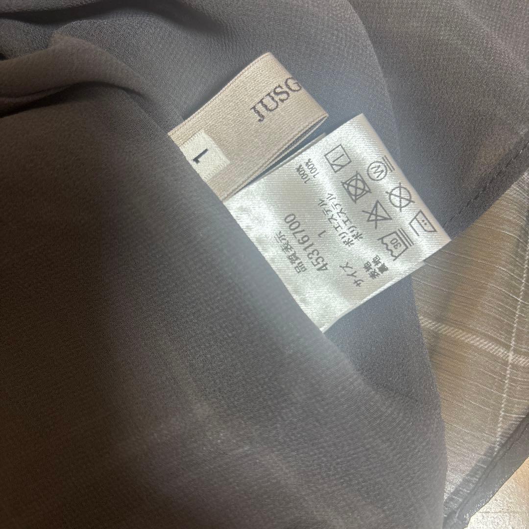 美品　JUSGLITTY シアーチェックブラウス