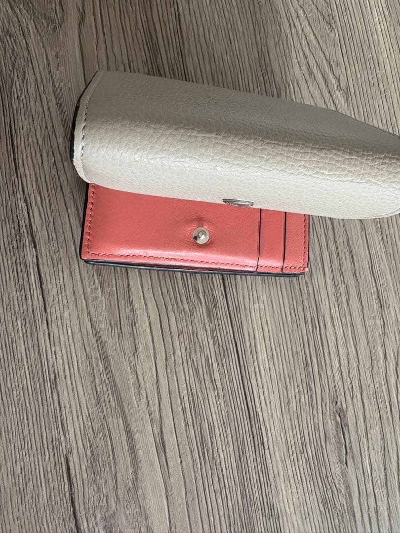 LOEWE ロエベ トライフォールド　ウォレット ソフトグレインカーフ