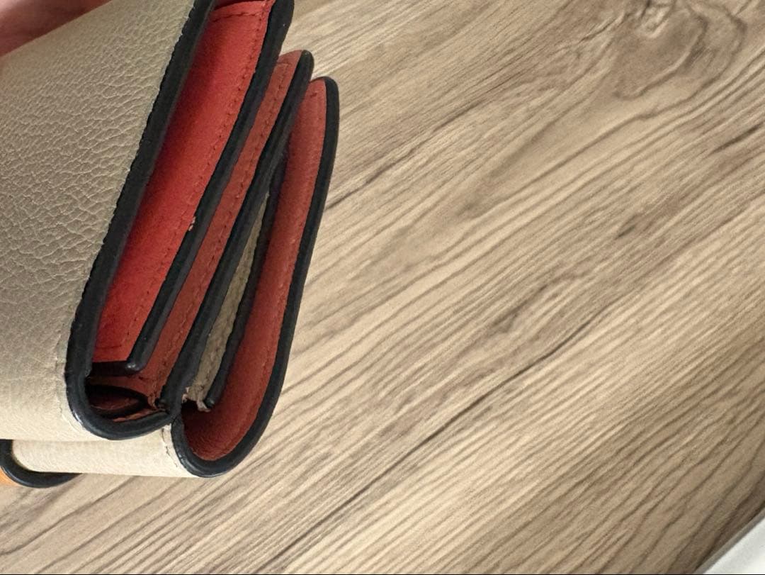 LOEWE ロエベ トライフォールド　ウォレット ソフトグレインカーフ