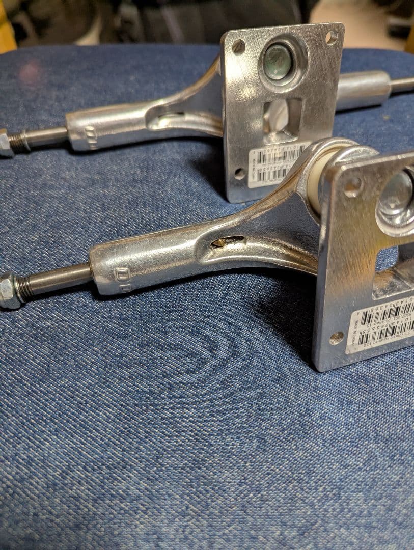 スケートボードトラック スラッピートラック10