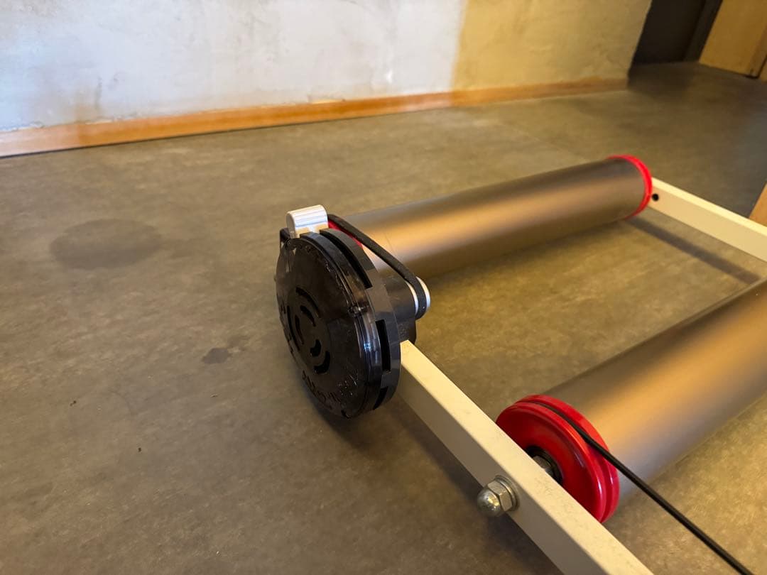 3本ローラー　ロードバイク　ミノウラ　負荷調整ユニット　足置き付き