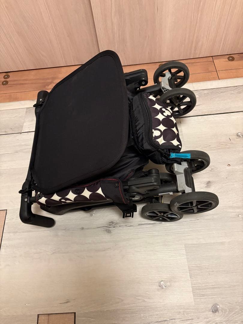 POCKIT ポキット B型ベビーカー ディズニー　軽量　折りたたみ式ベビーカー