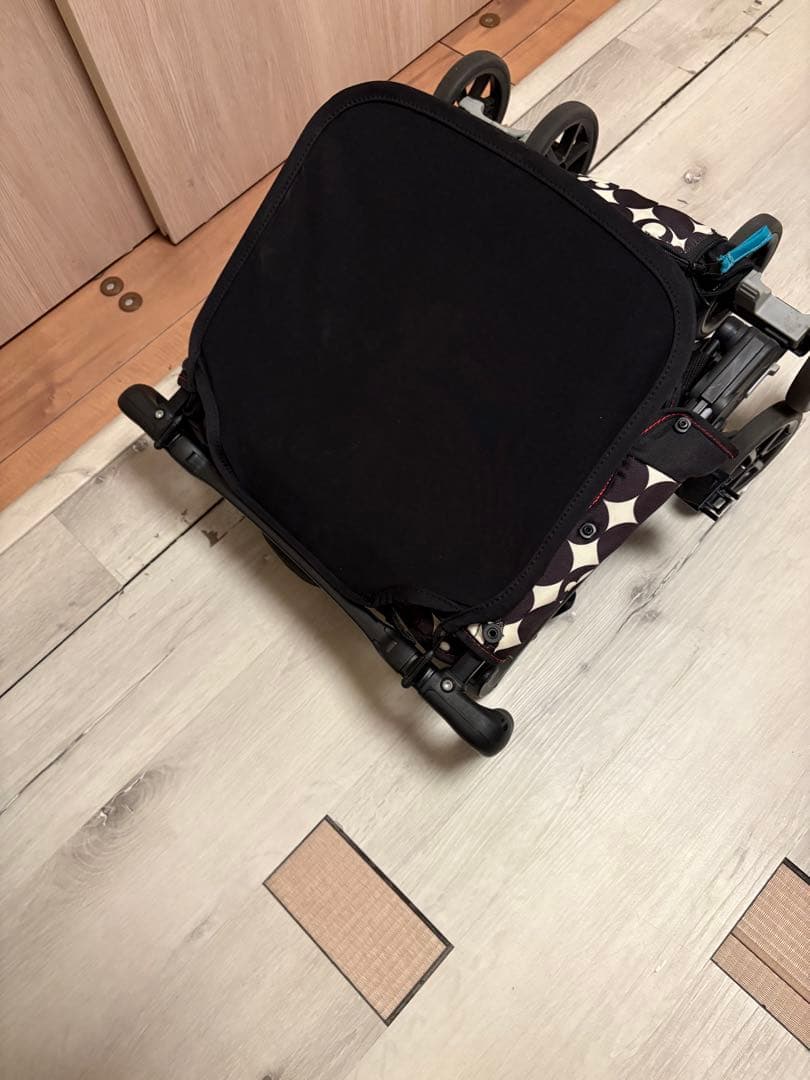 POCKIT ポキット B型ベビーカー ディズニー　軽量　折りたたみ式ベビーカー