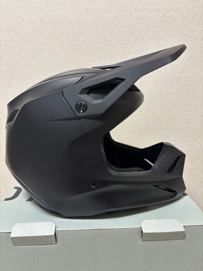 Fox ヘルメットV1