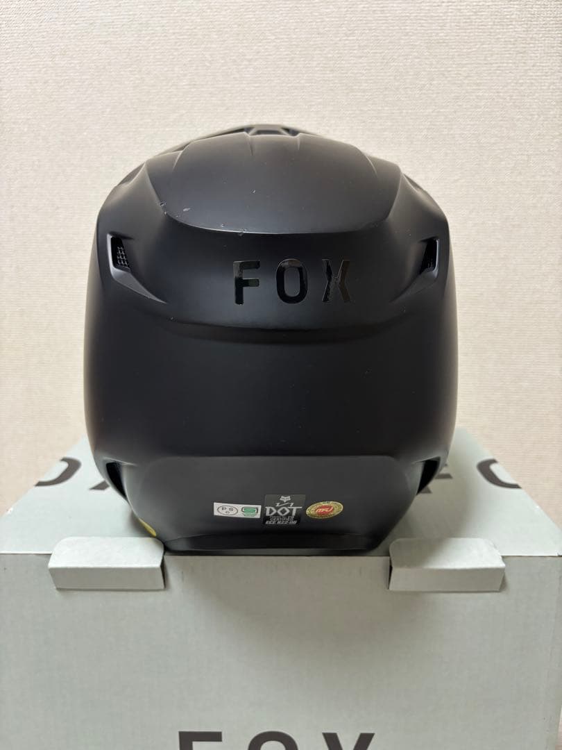 Fox ヘルメットV1
