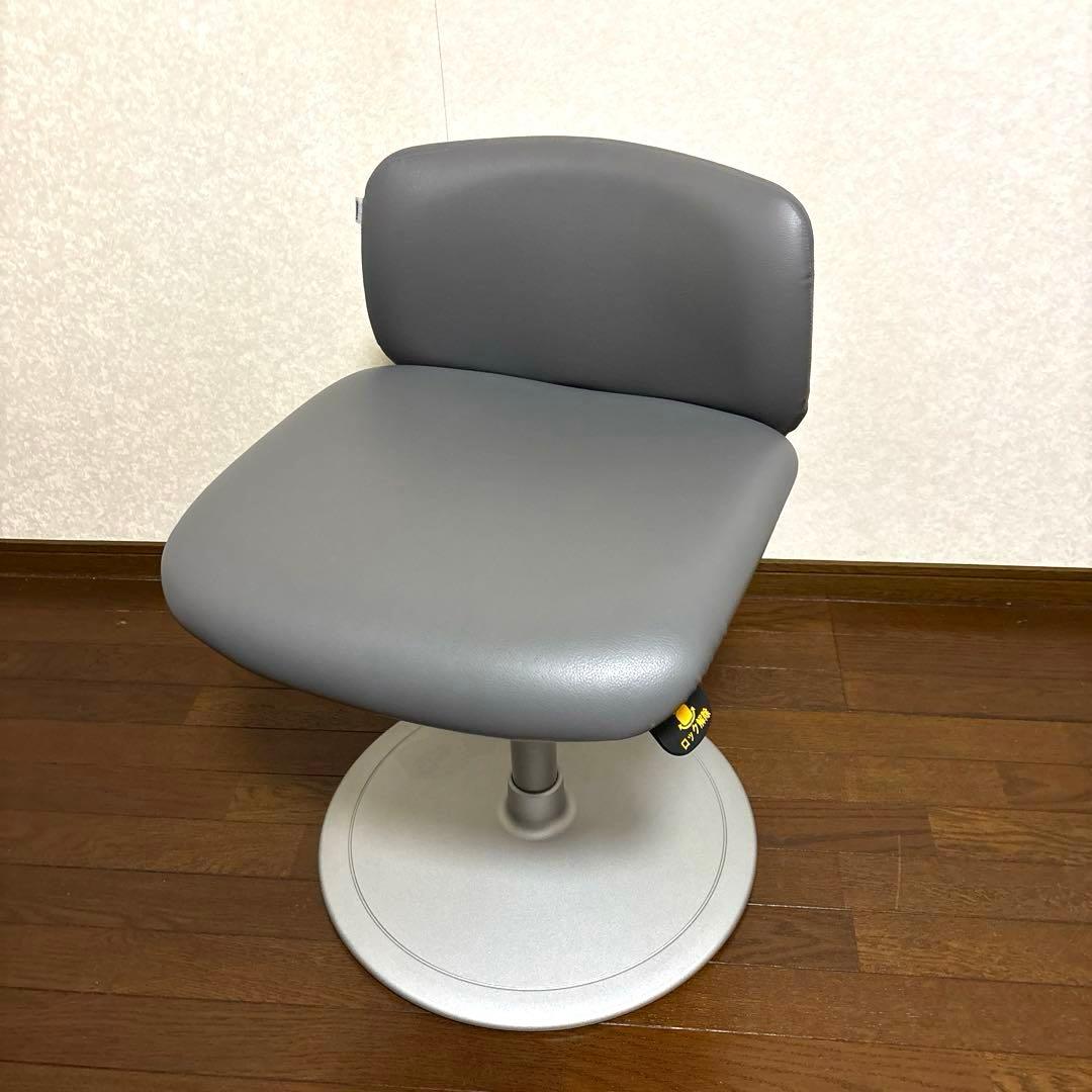 【極美品】okamura 患者用チェア 回転ロックタイプ