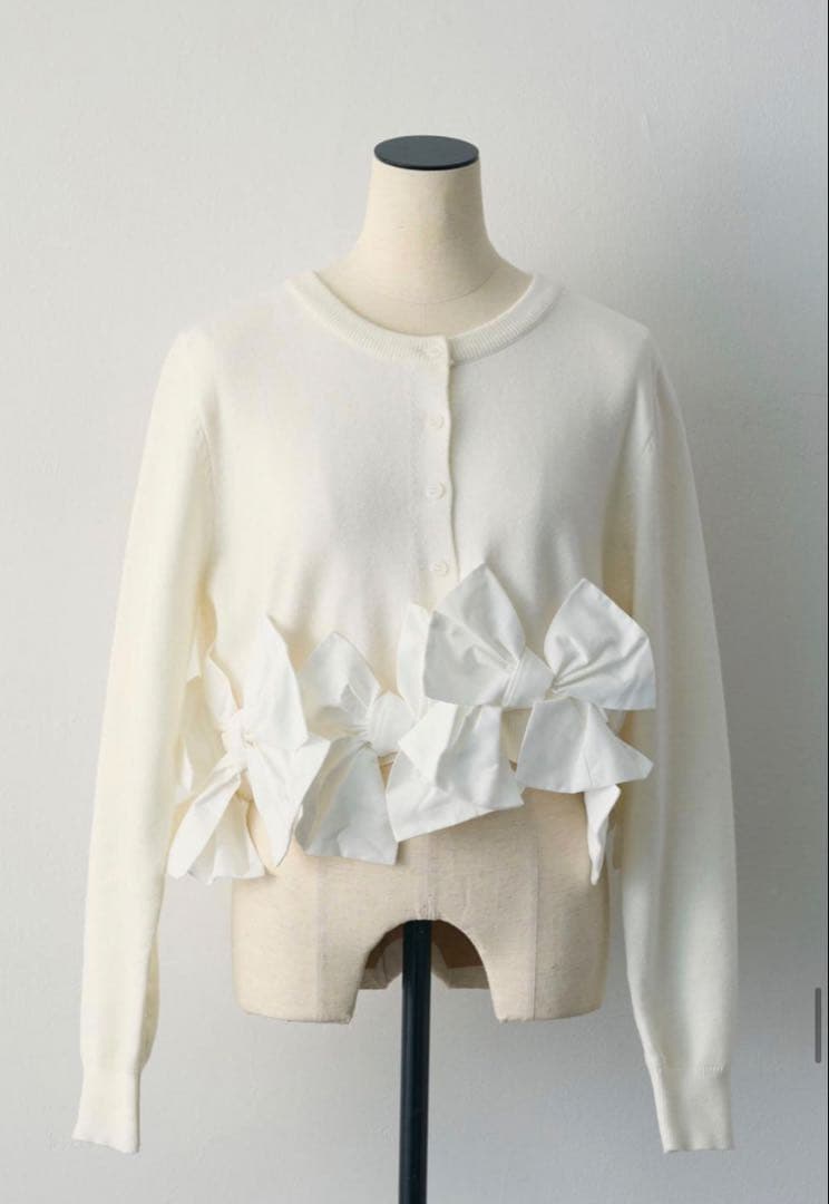 jasmine　チュールスカート、リボントップス白