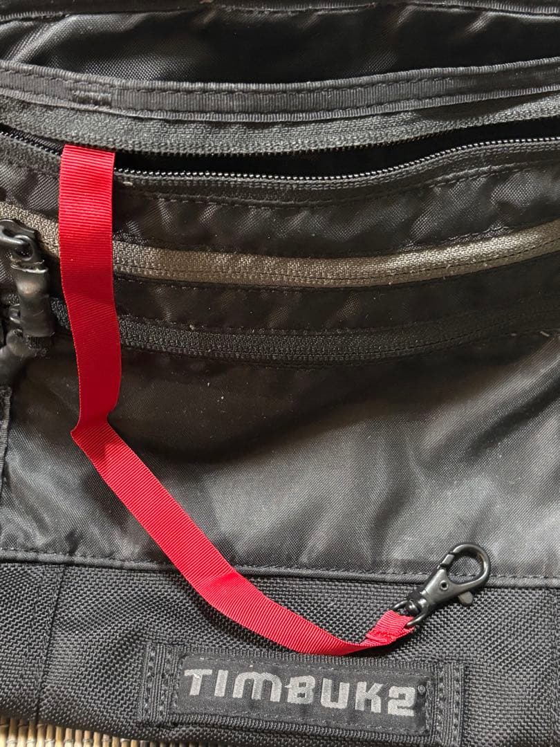 メッセンジャーバッグ 黒　timbuk2