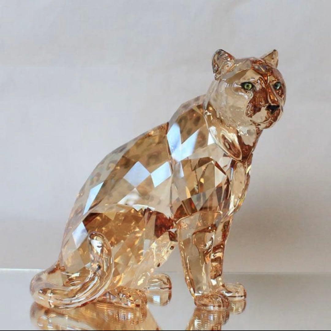 スワロフスキー　アムールヒョウ　SCS限定品 置物
