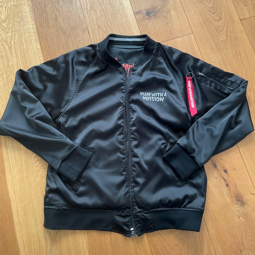 MAN WITH A MISSION リバーシブルスカジャン