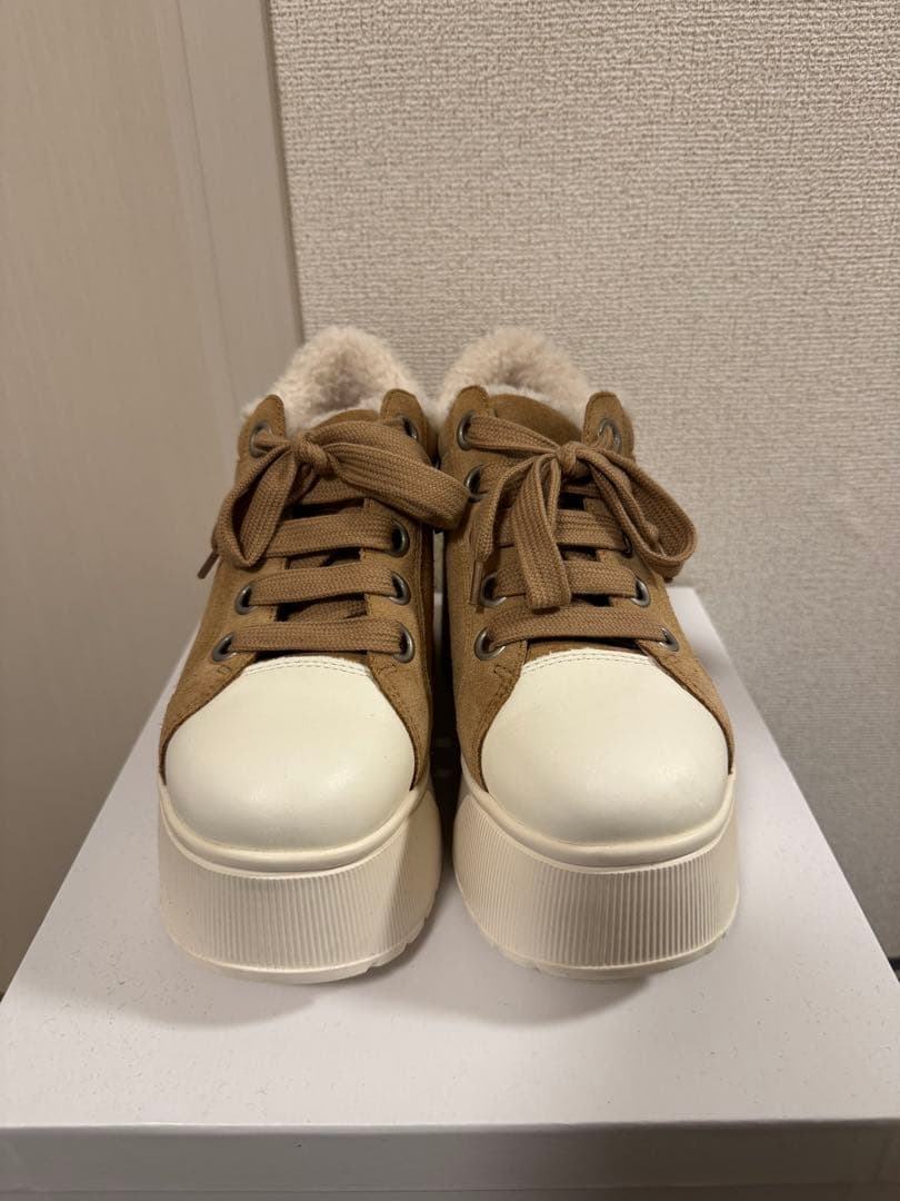 鈴木亜美さん もこもこ スエードスニーカー L 人気 厚底スニーカー 24.5