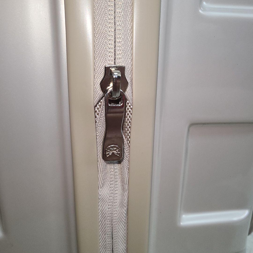 未使用近　MAXBOX スーツケース　ALI-5511パールホワイト　出張