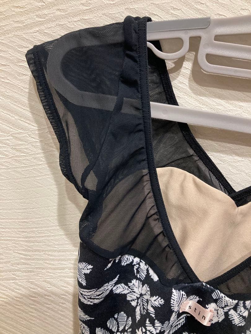 美品　stina スティナ レオタード