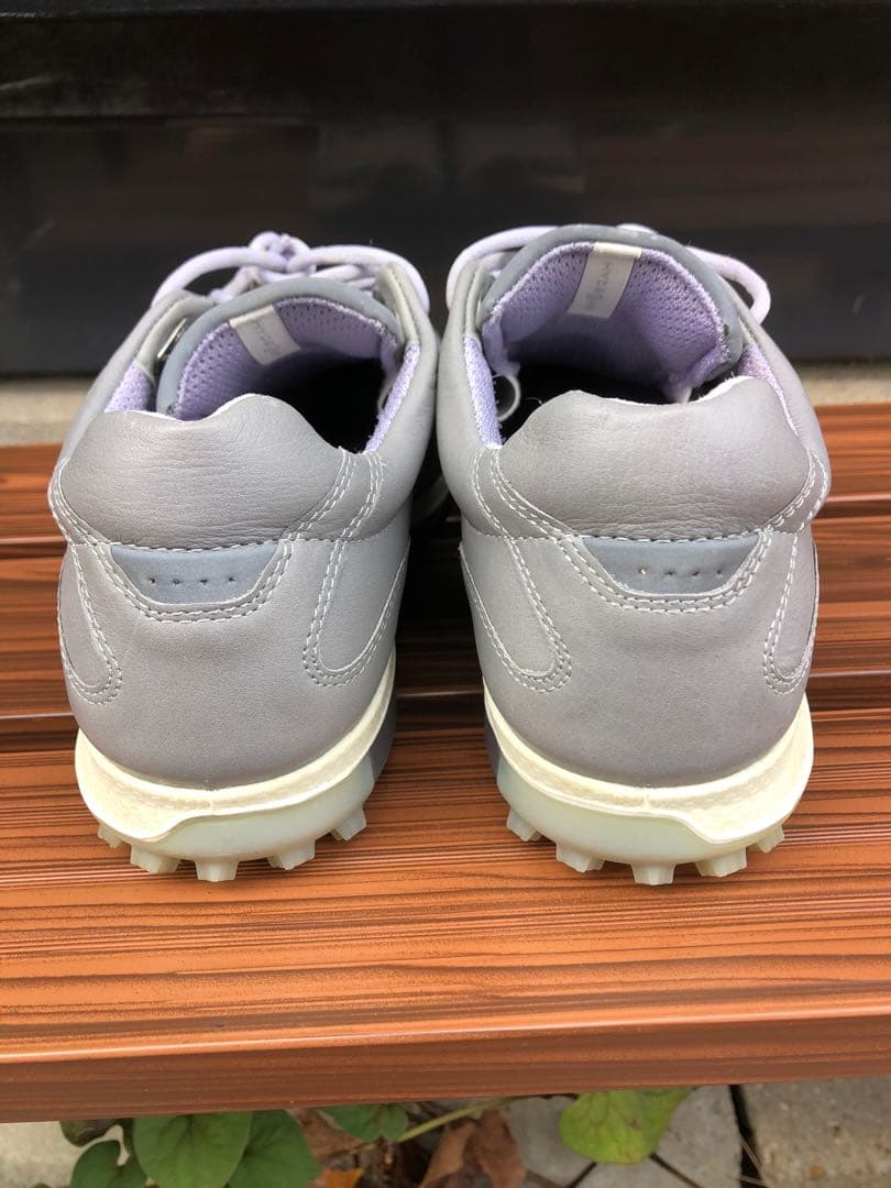 247番 新品未使用ECCOゴルフシューズ グレー36 23.0cmスパイクレス