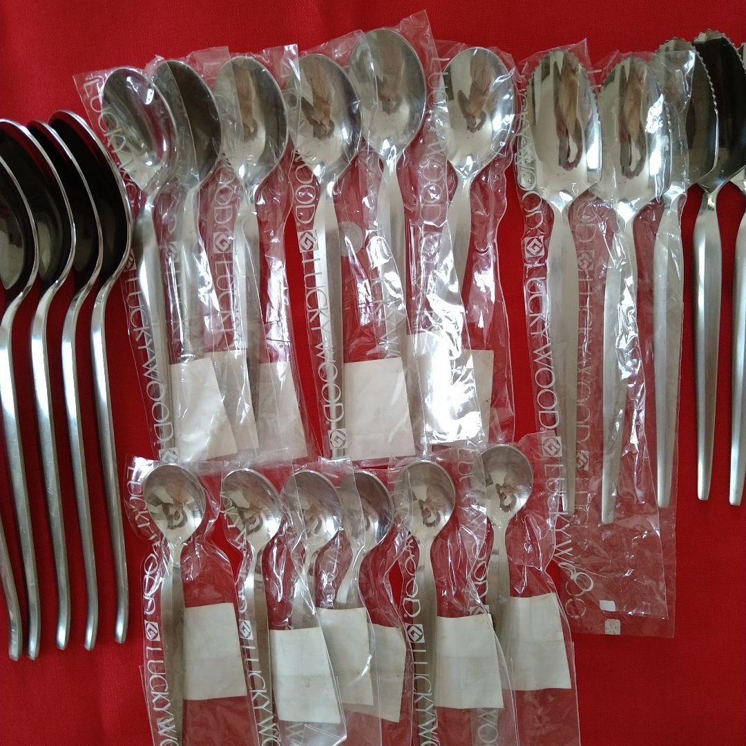 カトラリーセット　ラッキーウッドLUCKY WOOD　27本